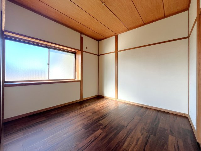 グリーンハイツの洋室