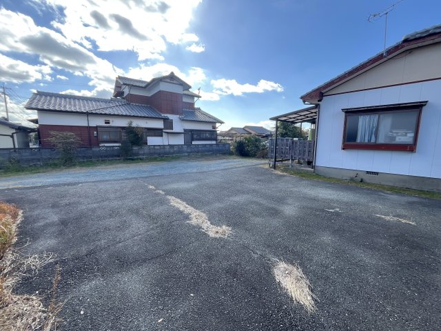 グリーンハイツの駐車場