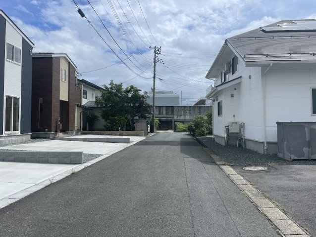 天童市中里建売住宅【2号棟】の前面道路含む現地写真|前面道路
