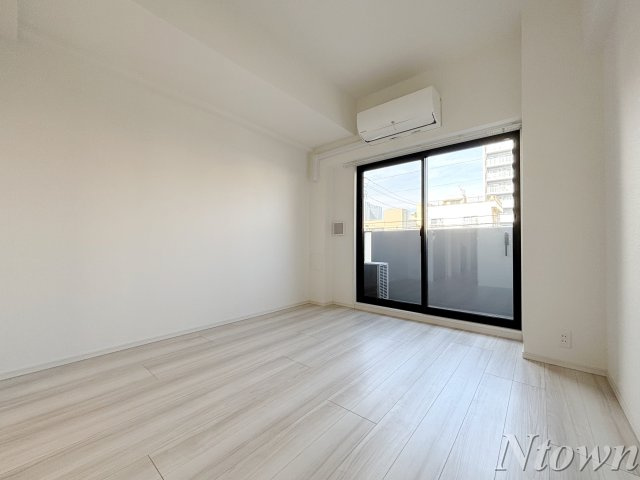 【居間・リビング】 | S-RESIDENCE名駅NorthⅡ | こちらのリビングで趣味の時間をお楽しみください