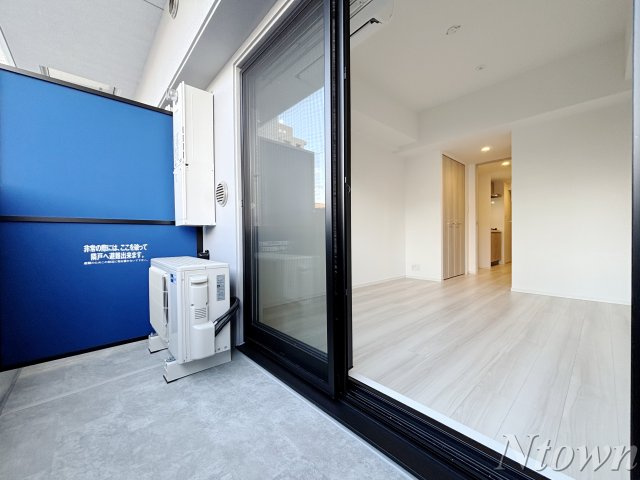 【バルコニー】 | S-RESIDENCE名駅NorthⅡ | 外からの目が気にならないバルコニーで洗濯物が干せます