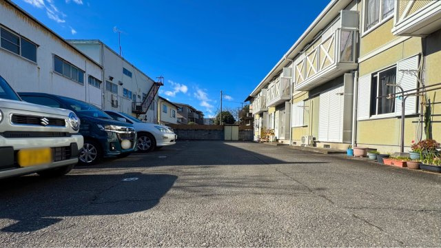 ハイツ朝の駐車場