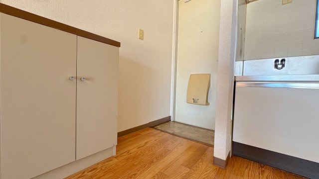 ハイツ朝の玄関