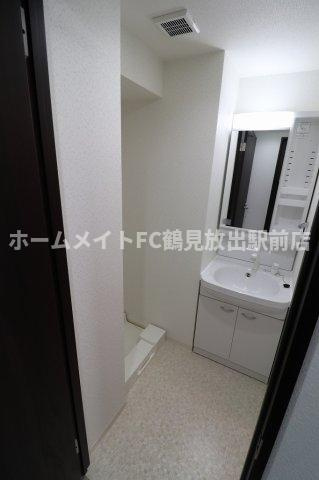 東大阪市西堤西の賃貸マンションの洗面所