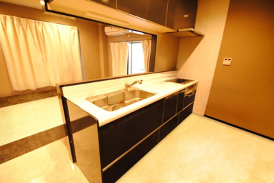 【キッチン】 | 鉄骨造の3階建て分離型2世帯住宅