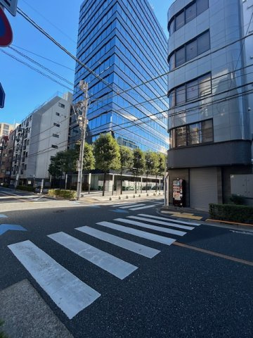 文京区本郷三丁目一棟収益物件の周辺|前面道路