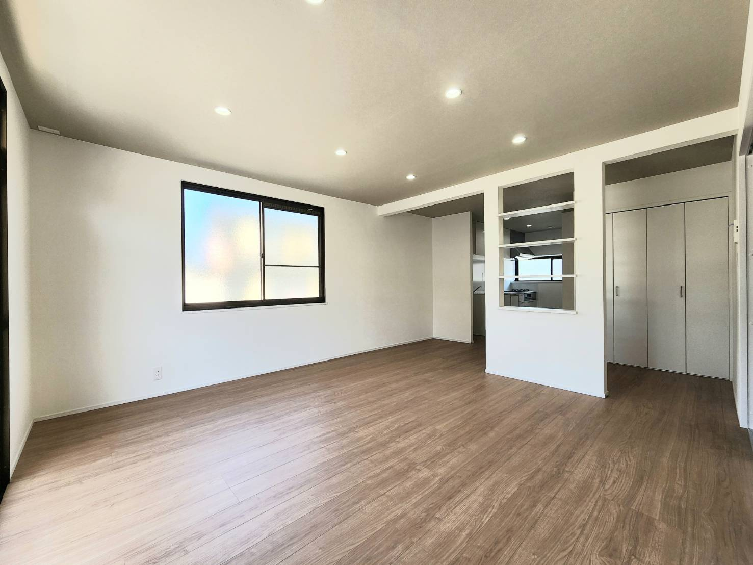 RESET HOUSE－リセットハウス－朽網西5丁目【小倉南区　中古戸建】の居間・リビング|LDKは広々17.9帖♪【小倉南区　中古戸建】