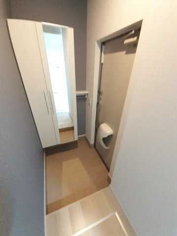 ファイン　ジニア　Ａの玄関|シンプルで使いやすい玄関です