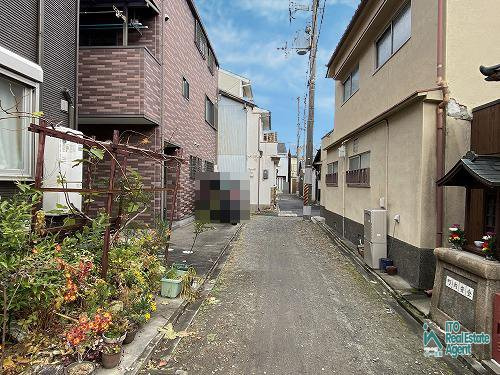 吉田中阿達町 土地の前面道路含む現地写真