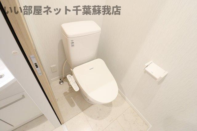 クアトロ本千葉 のトイレ|落ち着いた色調のトイレです