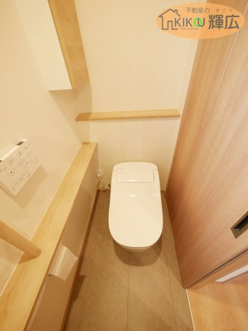 【トイレ】 | 明石市二見町西二見駅前3丁目　中古戸建