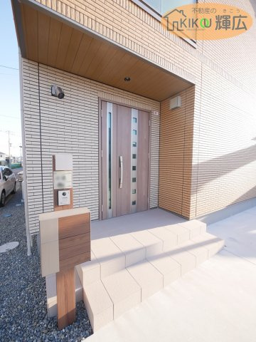【玄関】 | 明石市二見町西二見駅前3丁目　中古戸建