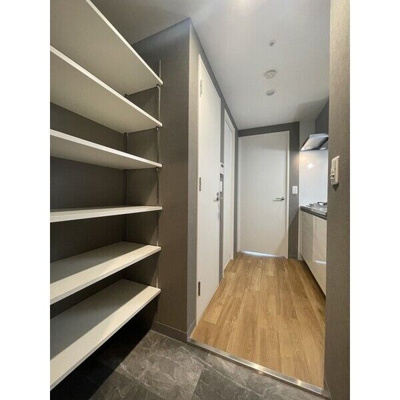 【玄関】 | BROAD新うめきたRESIDENCE | 明るい玄関です