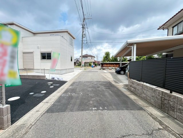 ファーストタウン　一宮市多加木３丁目第１　全３区画分譲の前面道路含む現地写真|■前面道路　■ヤマダ不動産　株式会社リライフ　一宮店　■夢のマイホーム購入をフルサポートします！