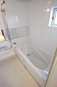 Ｔｒａｃｋの浴室|バス