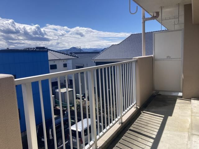 メゾン東本町のバルコニー