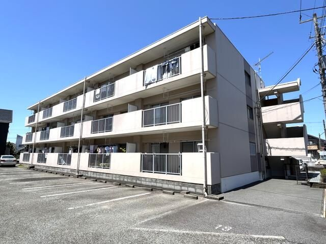 メゾン東本町の外観