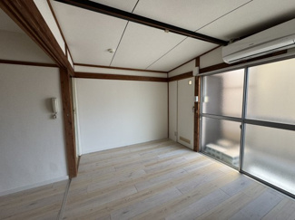 【洋室】 | 明美マンション | コンパクトで使いやすい洋室です