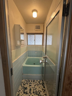 【浴室】 | 明美マンション | 日々の暮らしに欠かせないお風呂です