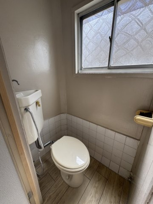 【トイレ】 | 明美マンション | 清潔感のあるトイレです