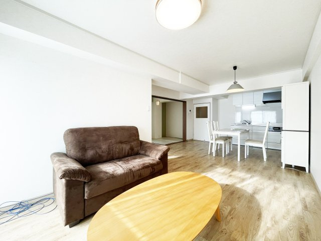 ラブリハイツ徳島の居間・リビング