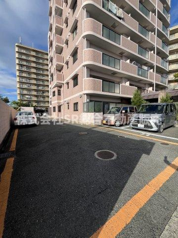 ロータリー新石切の駐車場|敷地内駐車場がございます