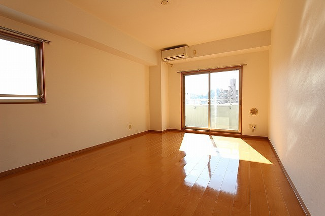 東雲パレスの居間・リビング