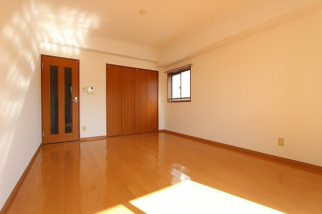 東雲パレスの居間・リビング