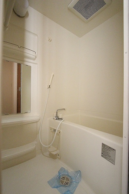 東雲パレスの浴室|日々の疲れを癒すお風呂付です