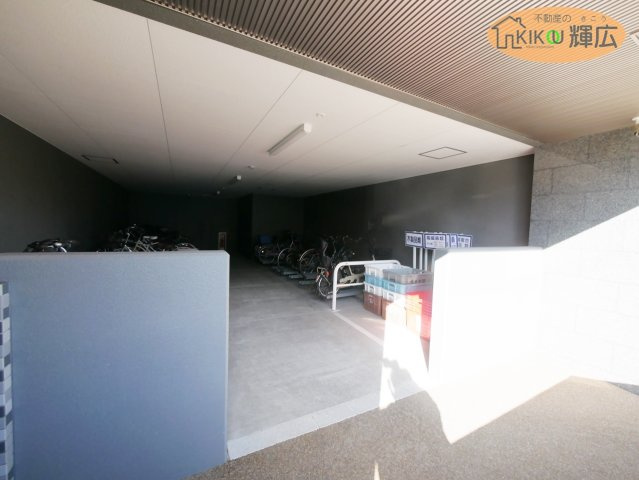 【駐輪場】 | アルファステイツ姫路城西　2階