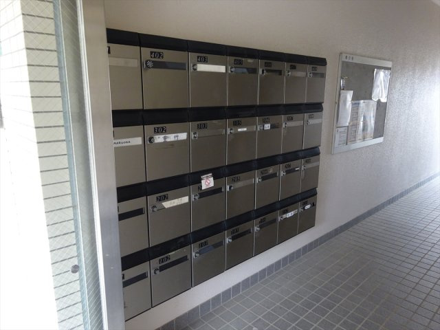 脇坂マンションのエントランス