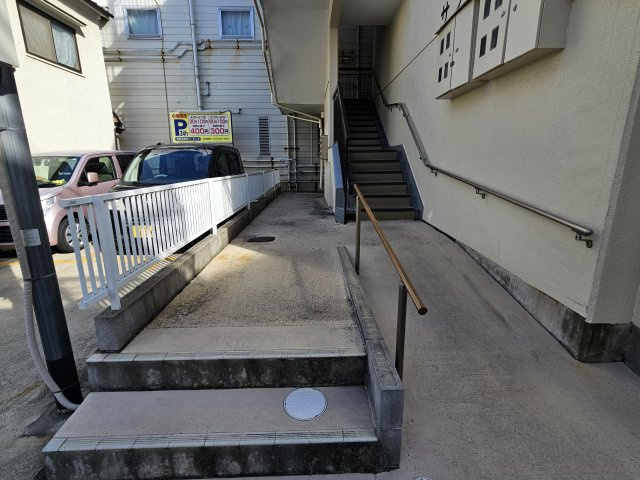西明石サンマンションのエントランス