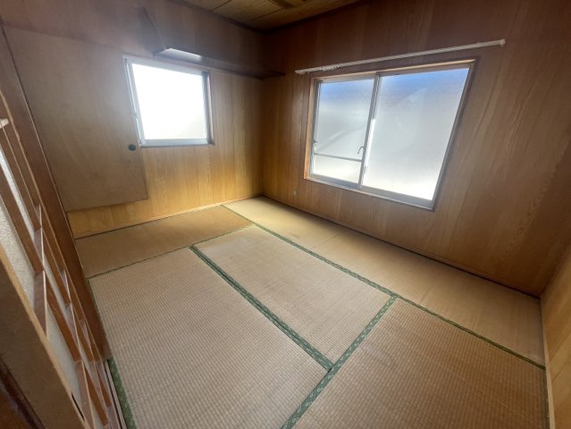 南花長町一戸建の寝室