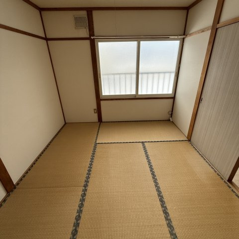 梅本ハイツの和室