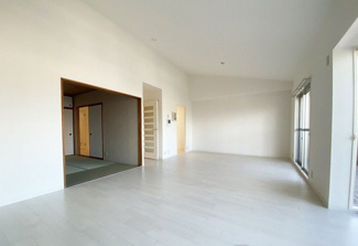  | ライオンズステーションプラザ近江八幡弐番館（南棟）