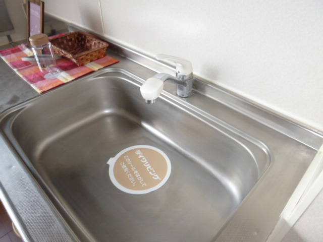 倉敷市連島中央１丁目のアパートのキッチン