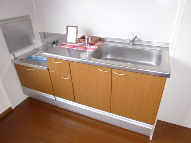 倉敷市連島中央１丁目のアパートのキッチン