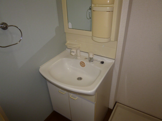 倉敷市連島中央１丁目のアパートの洗面所|洗髪洗面化粧台に変更