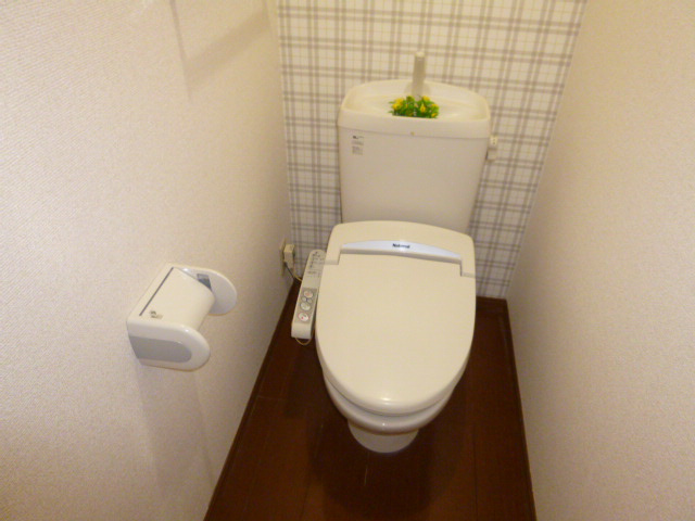 倉敷市連島中央１丁目のアパートのトイレ|温水洗浄便座