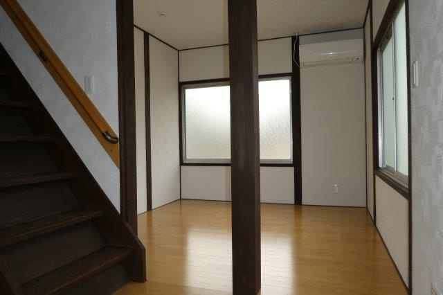 倉敷市中島の一戸建ての居間・リビング