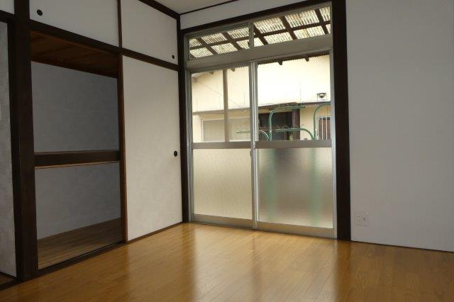 【寝室】 | 洋室