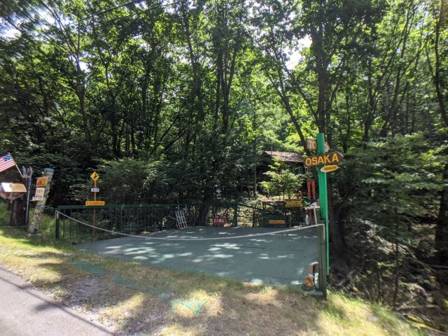 茅野市北山　蓼科ビレッジあずさ平26号の駐車場|2台分駐車可能