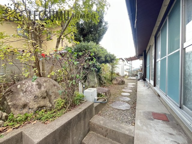 姫路市勝原区勝山町/中古戸建の庭