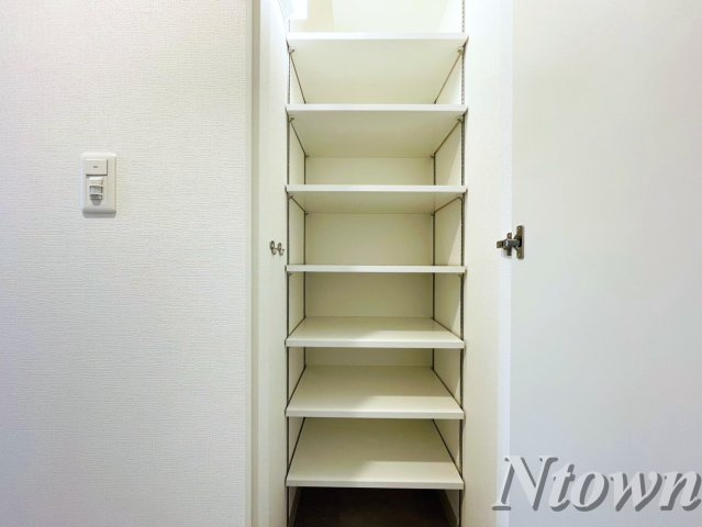 【収納】 | エステムコート名古屋新栄Ⅳネスト | 便利な収納スペースです