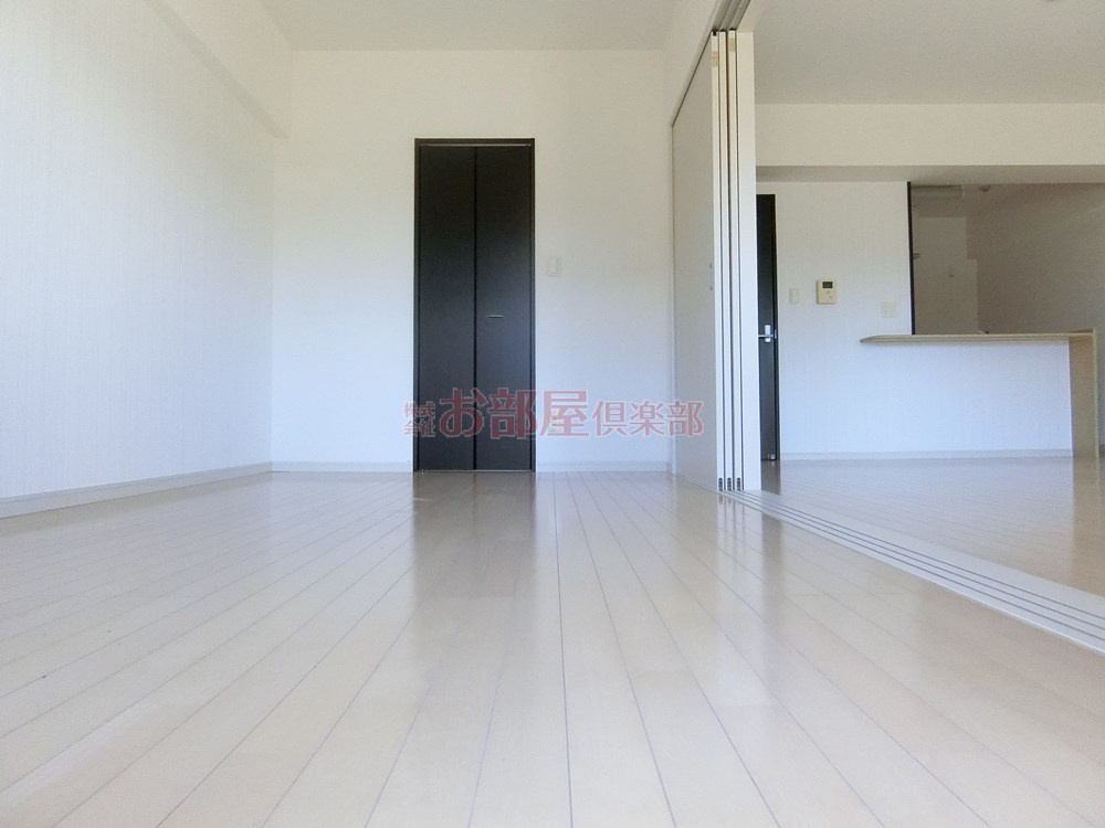 ブランシュールの洋室|リビング横の洋室は段差も無く、使いやすいですね