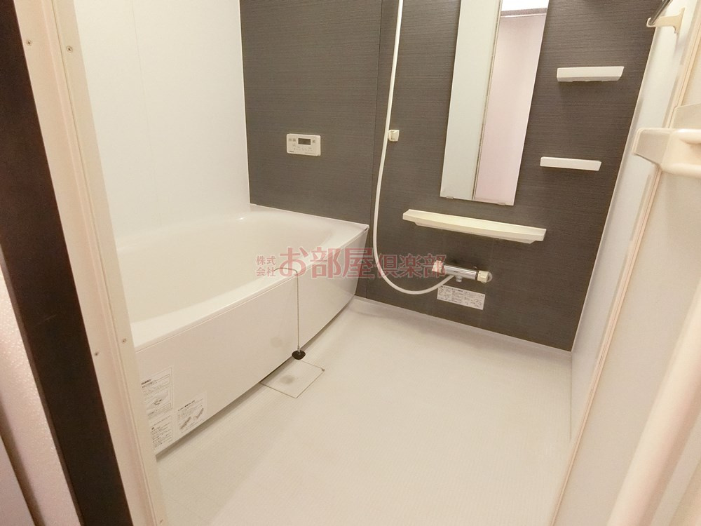 ブランシュールの浴室|広々としたお風呂で日々の疲れを落としましょう