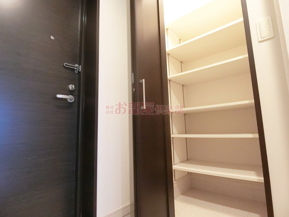 ブランシュールの玄関|シューズボックスも大きいです