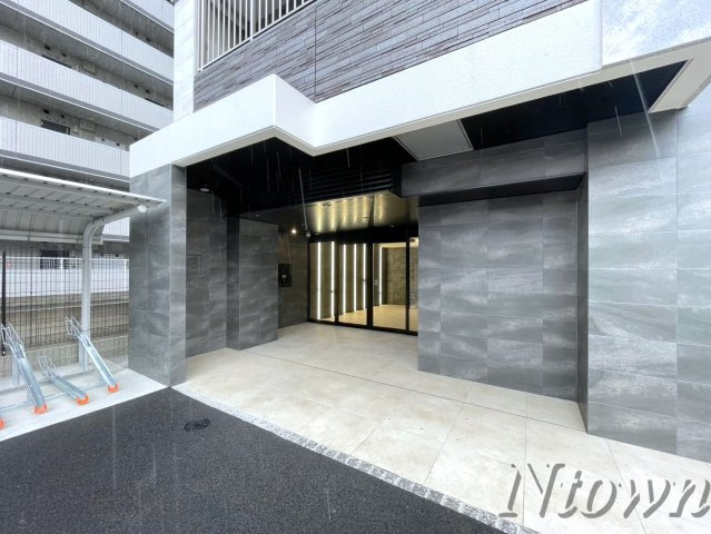 【エントランス】 | エステムコート名古屋新栄Ⅳネスト | ゆとりのあるエントランスです