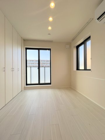 グランソレイユ横浜の居間・リビング