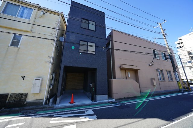 【横浜市西区浅間町4丁目339-2新築戸建て】★仲介手数料無料★（浅間台小学校・岡野中学校）の外観